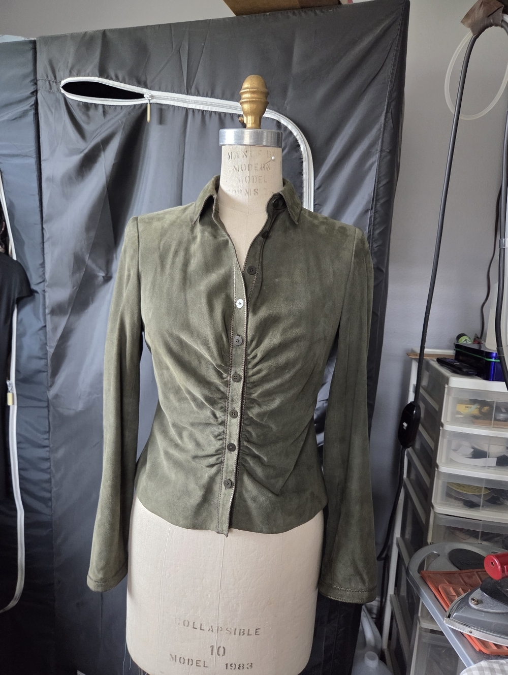 Women's Olive Green Button-Front Suede-Look Shirt with Ruched Front
